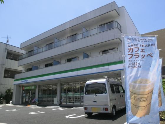 １階コンビニで買い物便利なマンションです。